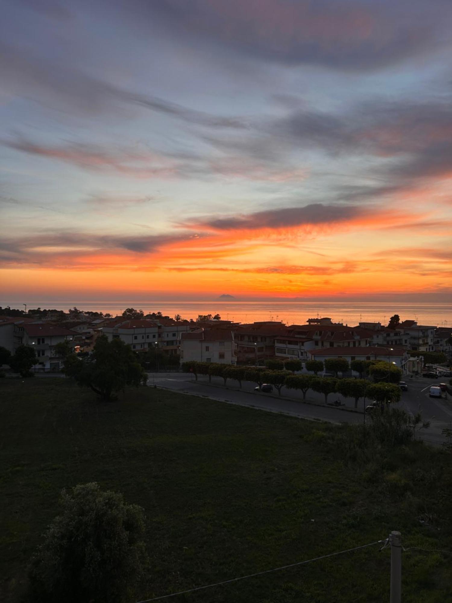 Sunrise Residence Santa Domenica  Exterior photo